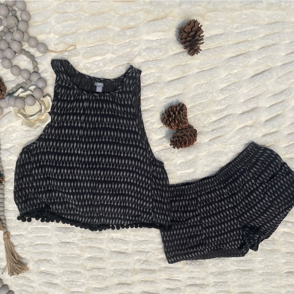 Cozy set! - Picture 2 of 5